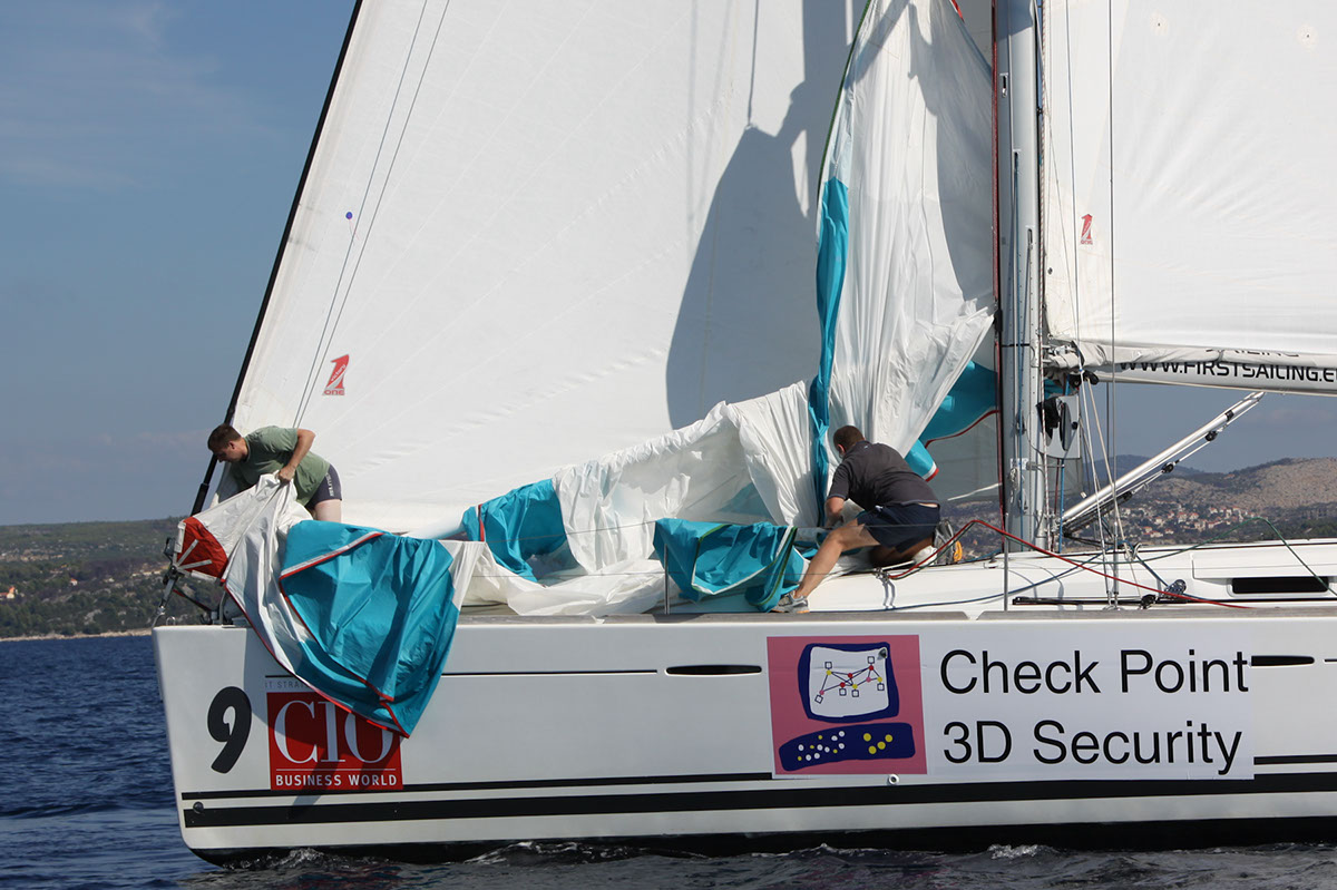 It regatta 2012 7705